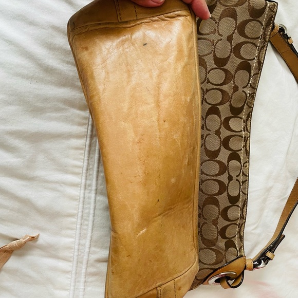 Coach bucket bag - Picture 3 of 7